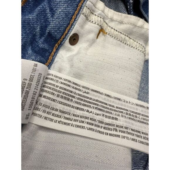 Abercrombie & Fitch Women’s 4 Ames Low Rise Slim Boyfriend Denim Jean Shorts - Picture 6 of 7